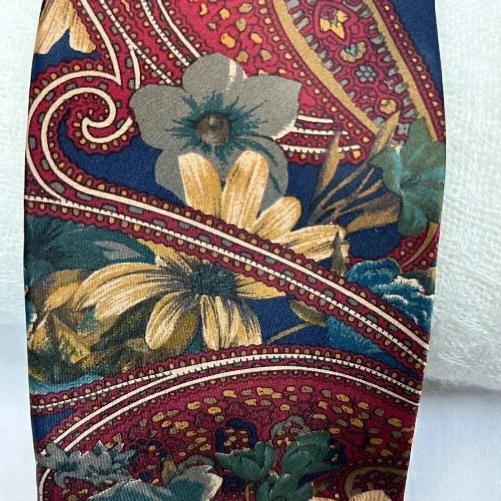 2/$30 Karl Lagerfeld Floral Paisley Silk Tie Luxury Business Classic